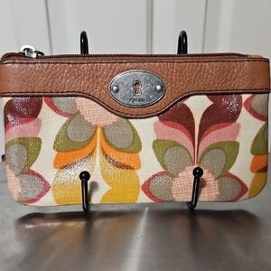 Fossil EUC Brown and Multicolor Wristlet